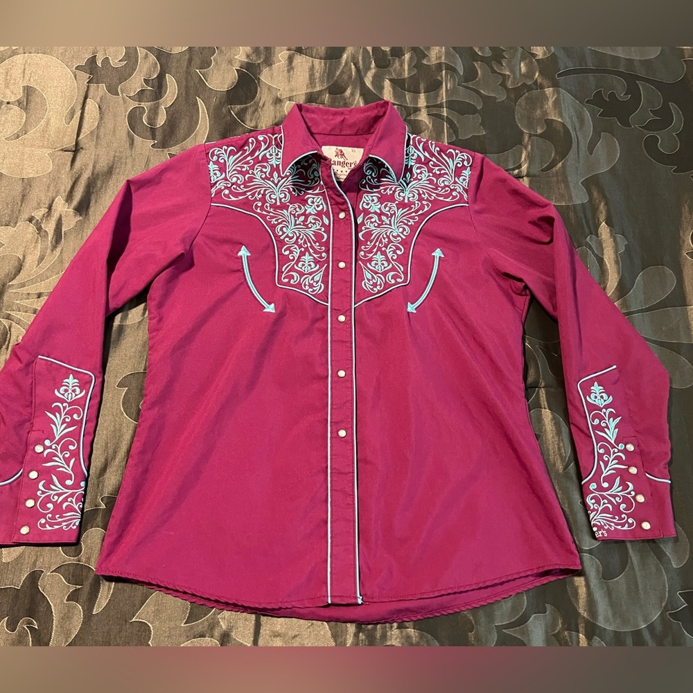 Ranger’s Legend Original Women Embroidered Magenta Western Retro Snap Shirt XL